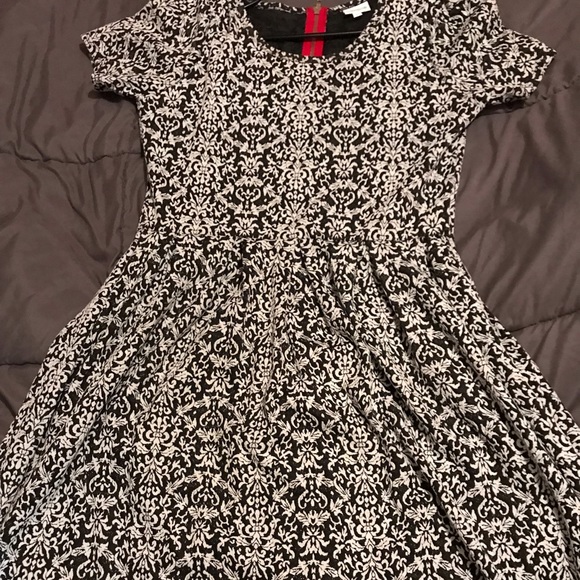 LuLaRoe Dresses & Skirts - Amelia dress by LuLaRoe. Only worn once. LuLaRoe Dresses & Skirts - Amelia dress by LuLaRoe. Only worn once.